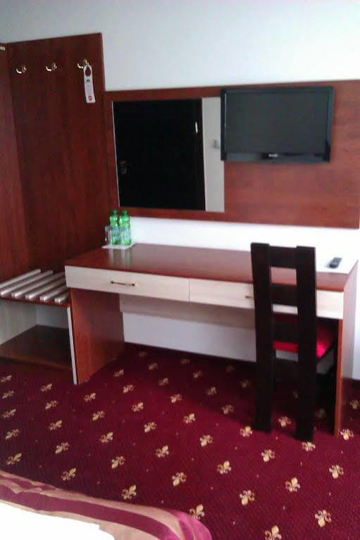 Hotel Platinum Hrubieszow Dış mekan fotoğraf