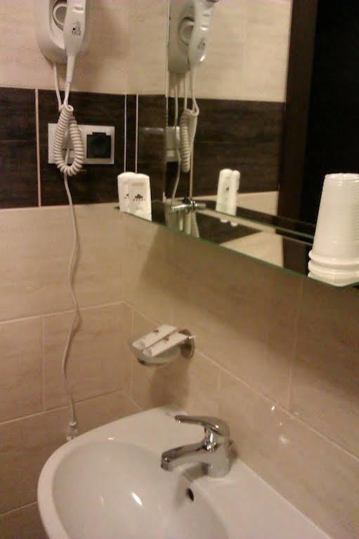 Hotel Platinum Hrubieszow Dış mekan fotoğraf