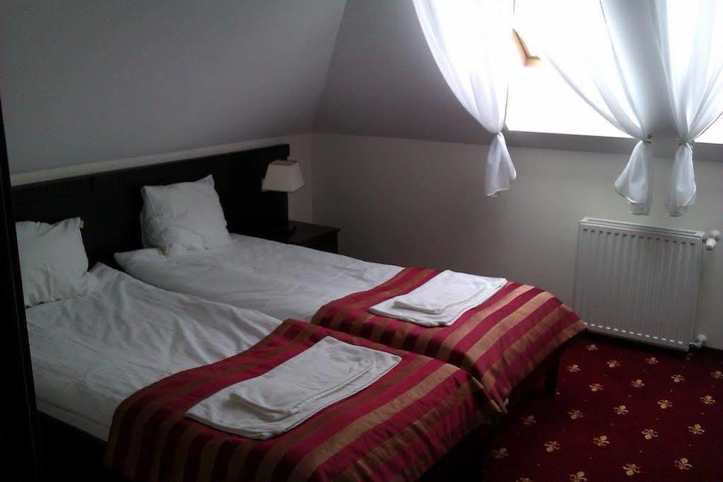 Hotel Platinum Hrubieszow Dış mekan fotoğraf