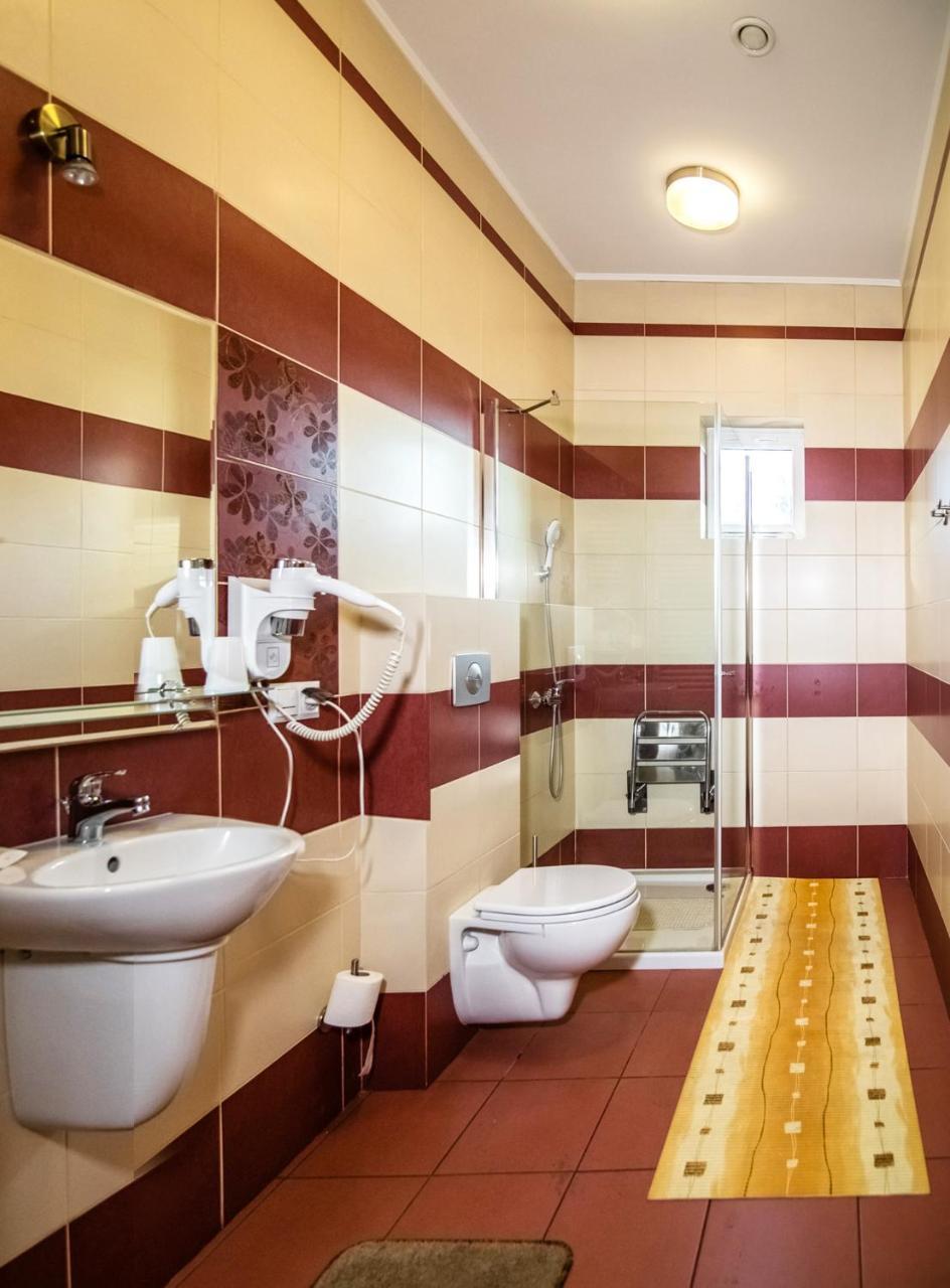 Hotel Platinum Hrubieszow Dış mekan fotoğraf