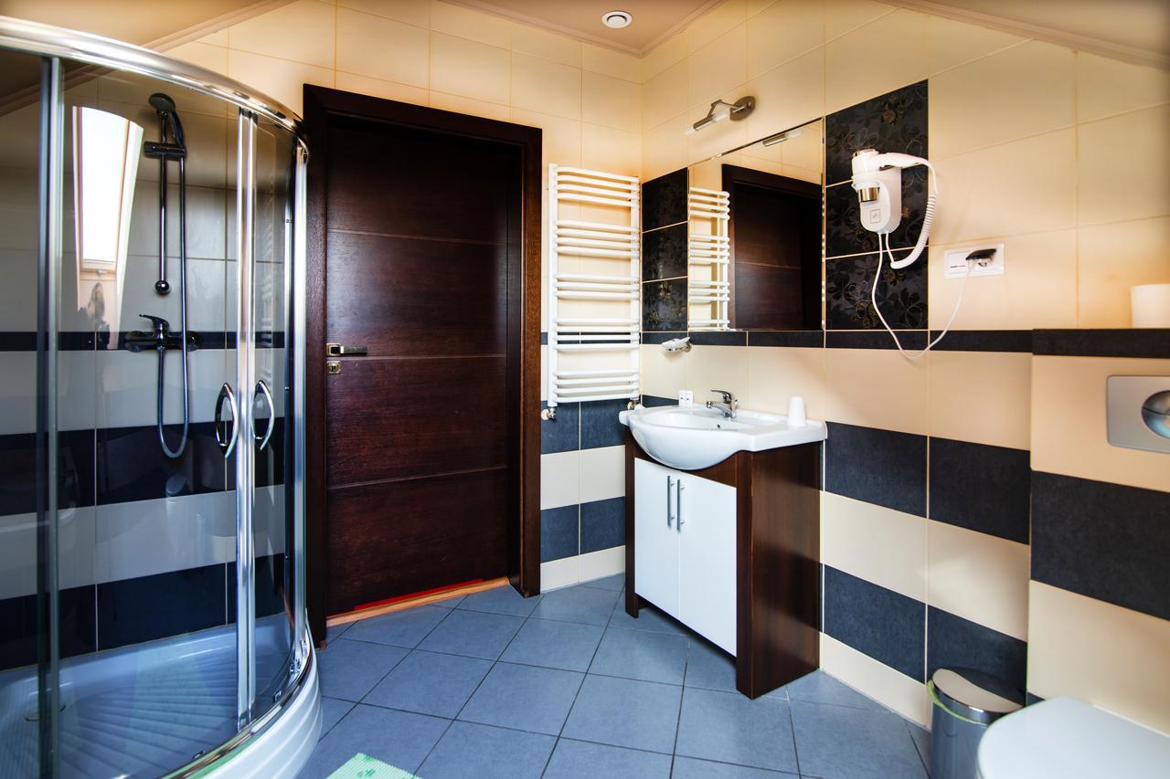 Hotel Platinum Hrubieszow Dış mekan fotoğraf