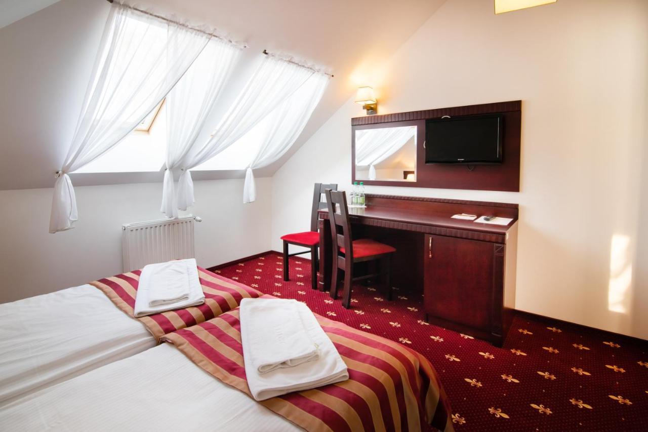 Hotel Platinum Hrubieszow Dış mekan fotoğraf